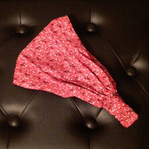 Handmade Red Calico Elastic Headband - Picture 1 of 2